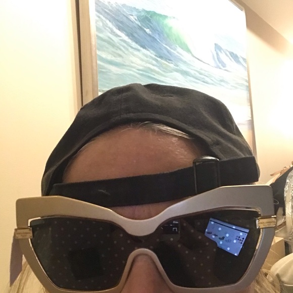 Dolce & Gabanna sunglasses - Picture 3 of 6